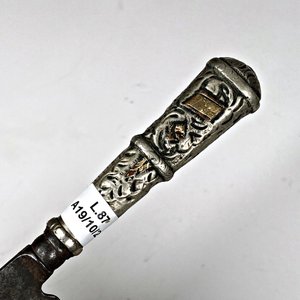 Cuchillo Antiguo Hoja Acero 14cm, Cabo Plata y Oro con Vaina - imagen 4