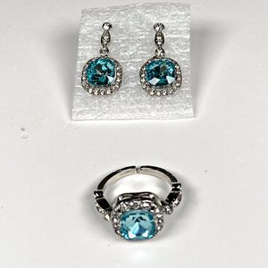 Conjunto de Anillo y Caravanas con Piedras Turquesas y Cristales - imagen 2
