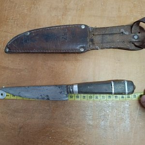 Antiguo Cuchillo con Vaina de Cuero - imagen 3