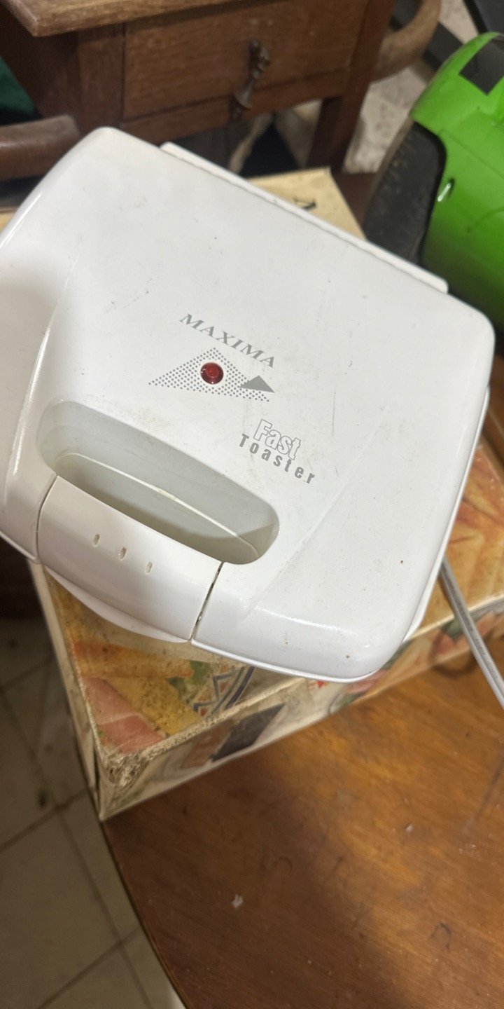 Sandwichera Eléctrica Maxima Fast Toaster Blanca
