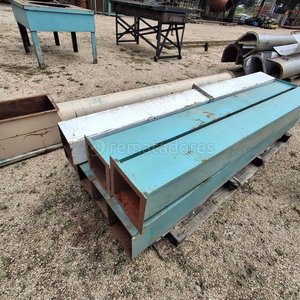 Lote siguiente: Lote de Tubos Metálicos Rectangulares Verdes y Beige