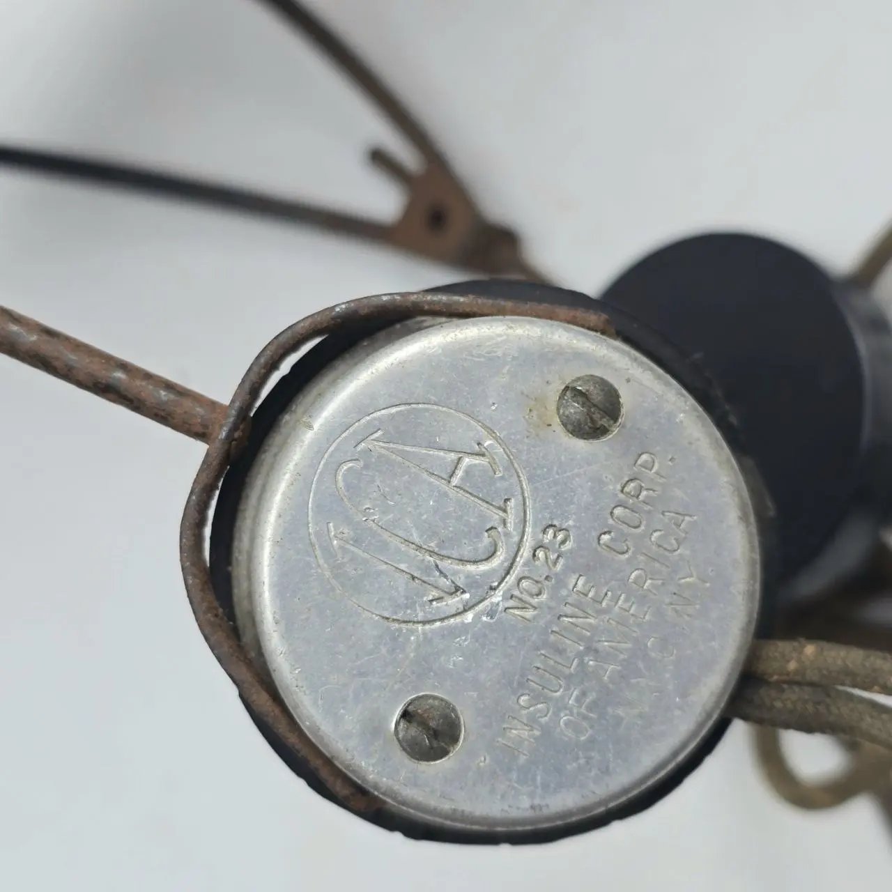 Item lote-07-auriculares-en-carbon - Image 2