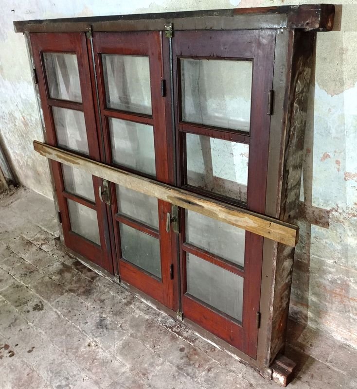 Ventana de tres hojas batientes en cedro con marco y vidrio - imagen 2