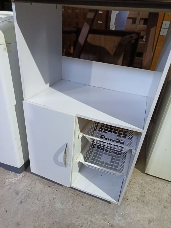 Mueble Organizador Blanco para Microondas con Cestas
