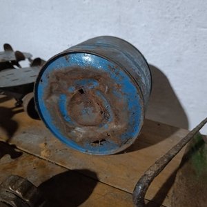 Lote Variado: Patines Antiguos, Parte de Fumigadora de Cobre y Canilla de Bronce - imagen 6