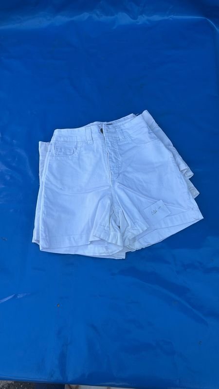 Ropa de Corte: Shorts Blancos - imagen 3