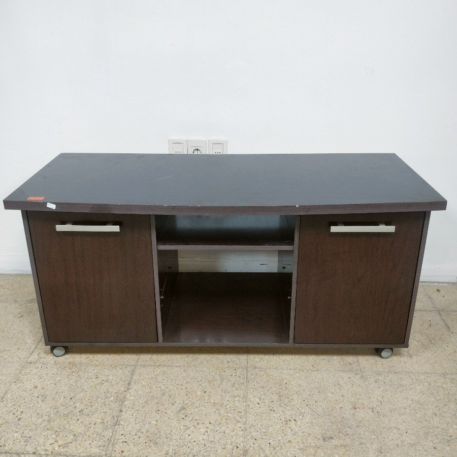 Rack en MDF con dos puertas y compartimentos interiores - imagen 1