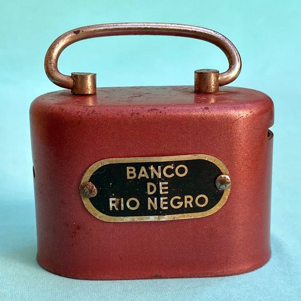 Muy rara qlcancia banco se Río Negro.