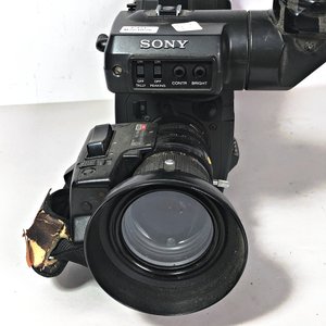 Cámara de Video Profesional Sony Betacam SP Hyper HAD - imagen 3