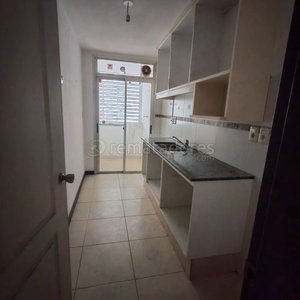 Remate de Apartamento: Dormitorio, Baño, Cocina y Balcón - imagen 6