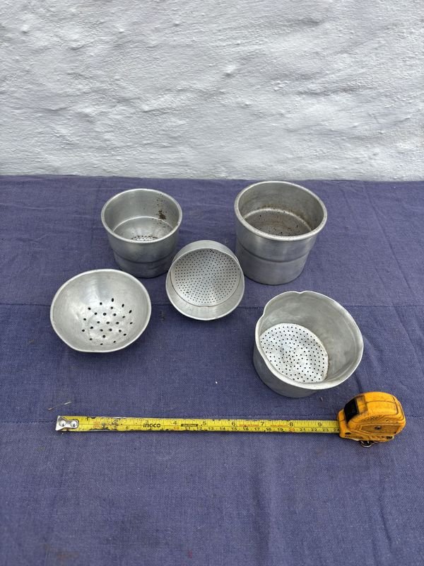 Filtros de cocina metálicos antiguos - imagen 1