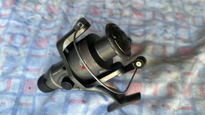 Reel de Pesca en Buen Estado - imagen 2