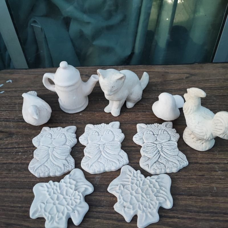 Colección de Figuritas Cerámicas Blancas