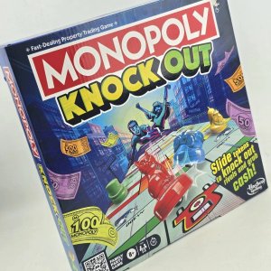 Juego de Mesa Monopoly Knock Out Hasbro - imagen 4