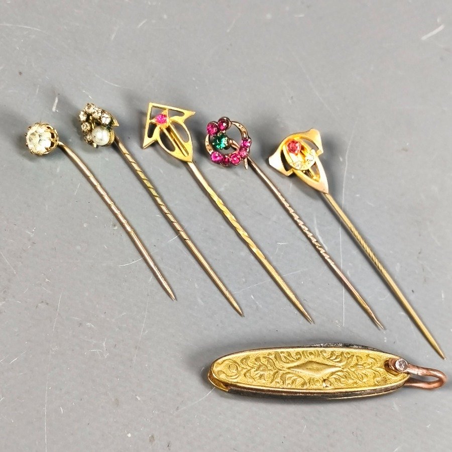 Item 16429 - Image 0