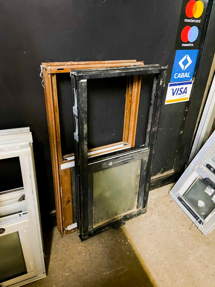 Item 499837 - Image 0