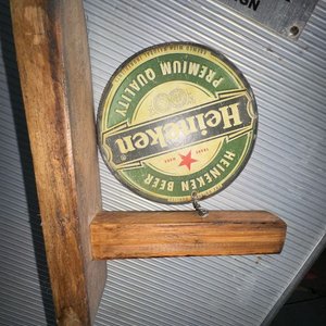 Lote siguiente: Adorno de Madera Heineken Premium Quality
