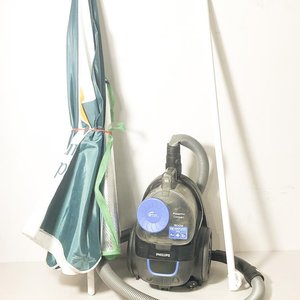 Lote anterior: Sombrilla Punta Shopping, Esterilla y Aspiradora Philips PowerPro Compact