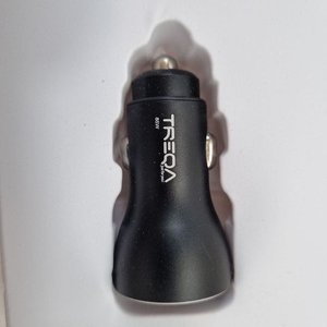 Set de 4 Cargadores Treqa para Auto Qualcomm Quick Charge 5.0 85W Doble USB Negro - imagen 5