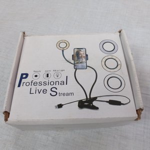 Cuatro piezas. linterna + farol de camping + lampara + soporte para celular. - imagen 5