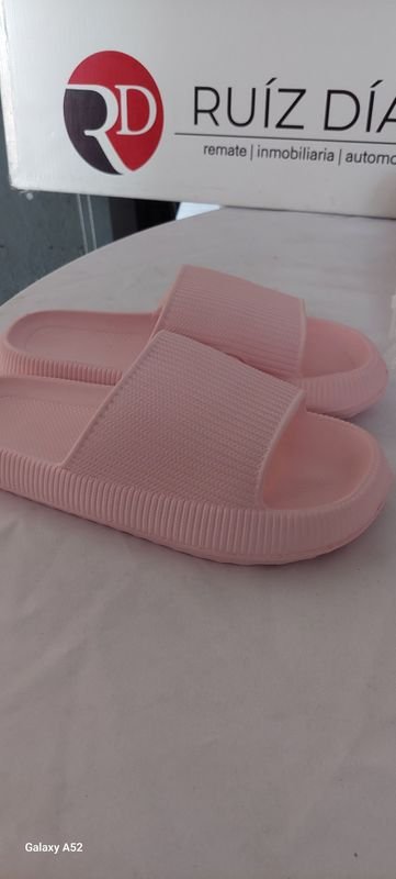 Zapatillas rosadas de talla 40-41 - imagen 3