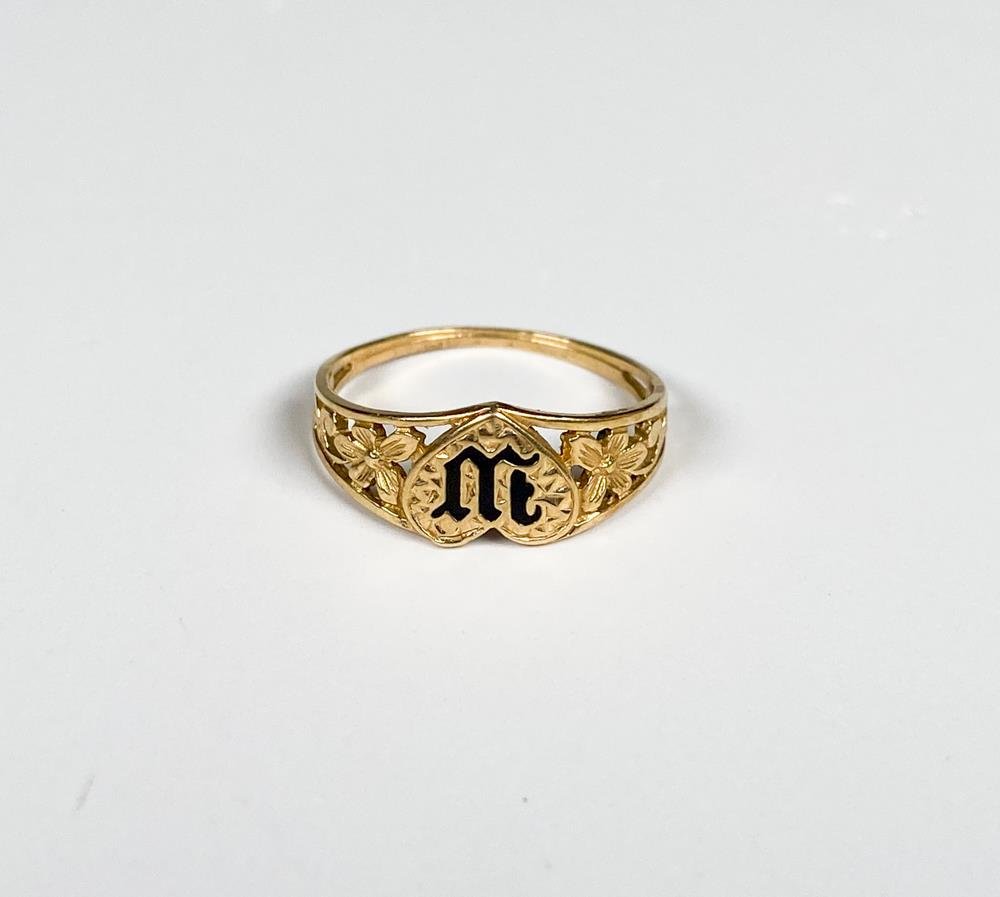 Anillo de Oro 14k con Esmalte Negro y Diseño Floral