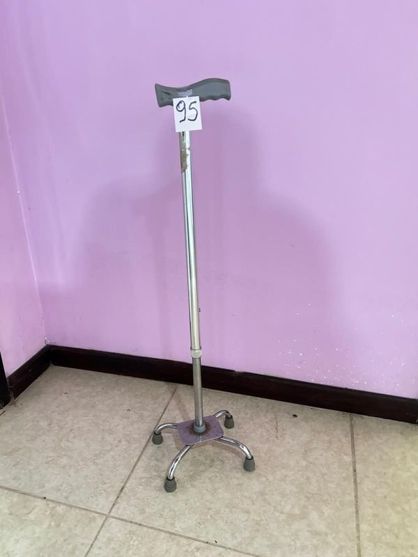 Baston Regulable con Ruedas, como Nuevo - imagen 2