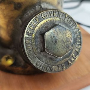 Antiguo Farol Marinero Benjamin "Anti-Explosión" de Barco con Base de Madera - imagen 5