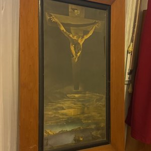 Lote siguiente: Cuadro de Cristo Crucificado en Marco de Madera