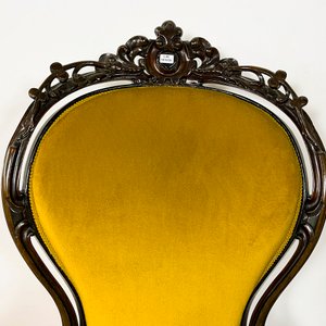 Par de Sillones Victorianos de Jacarandá Tapizados en Pana Amarilla - imagen 2
