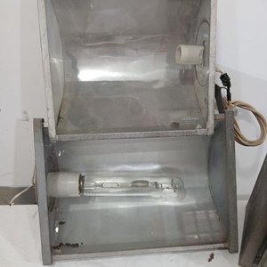 Caja de Llaves Térmicas y Artículos de Electricidad Varios - imagen 5