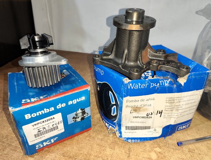 Colección de Bombas de Agua y Vehículos - imagen 3