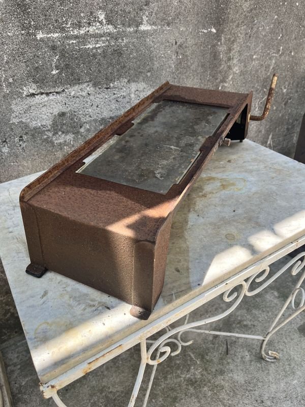 Antiguo Artículo de Hierro y Vidrio para Decoración - imagen 4
