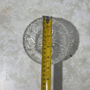Lote de 4 piezas de vidrio y cristal: jarra, pastelera, florero y caramelera - imagen 5