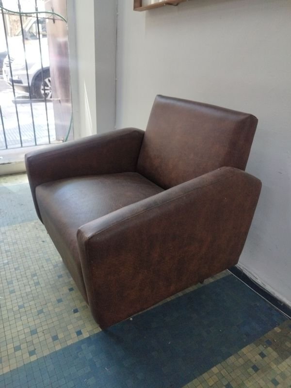 Butaca MidCentury Tapizada en Pantasote - imagen 1