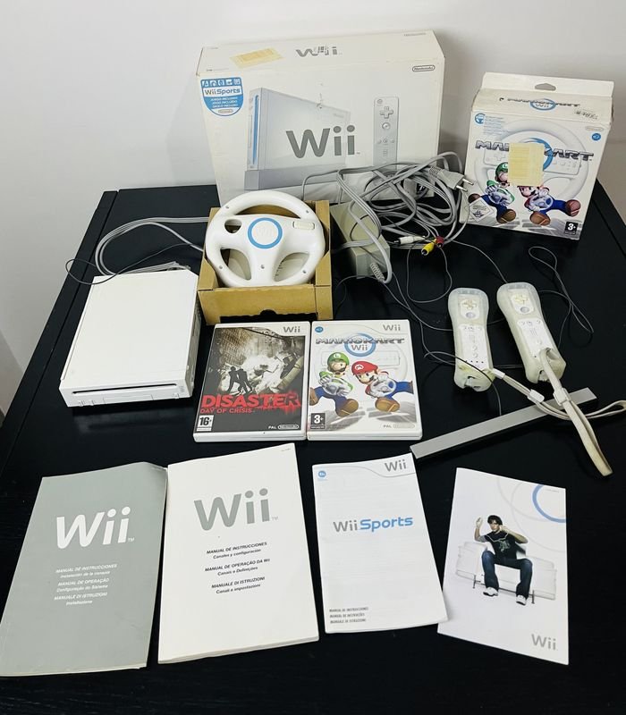 Lote siguiente: Consola Nintendo Wii con accesorios