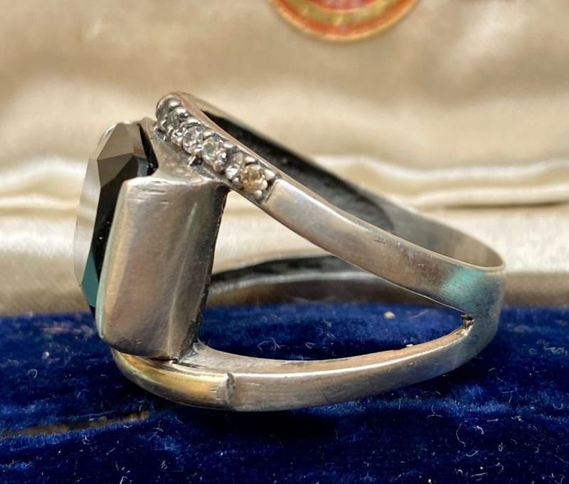 Item 837822 - Image 1