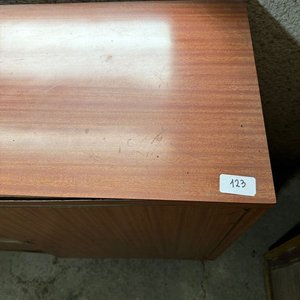 Trinchante de madera con cajón y puertas - imagen 6