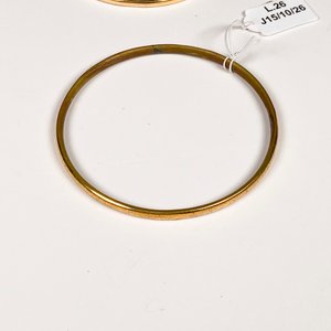 Lote de Cuatro Esclavas Doradas con Grabados - imagen 6
