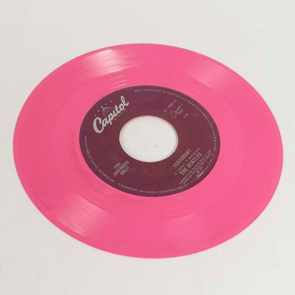 Disco Vinilo Single The Beatles "Yesterday" Edición Coleccionista Capitol Records USA Color Rosado - imagen 1