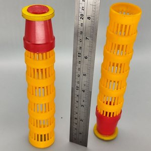 Lote de 2 Anzueleras Plásticas Amarillas y Rojas - imagen 5