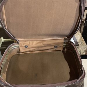 Lote siguiente: Valija Vintage de Cuero Marrón - 40x35 cm