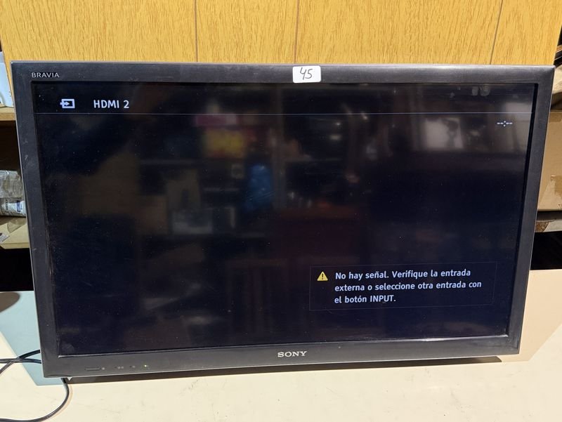 Televisor Sony Bravia LCD 32" con Detalle