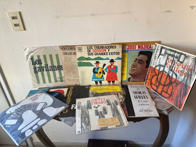 Item 896127 - Image 0