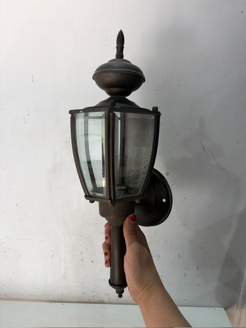 Farol de Exterior Antiguo con Vidrios Biselados