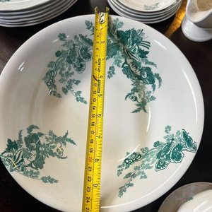 Vajilla Antigua de Loza Blanca con Decoración Floral Verde - imagen 8