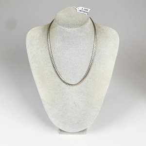 Lote siguiente: Cadena de Plata 28 cm