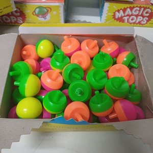 Lote de 12 Trompitos "Magic Tops" Multicolor - imagen 2