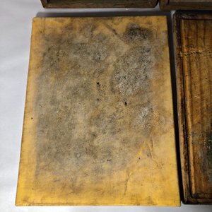 Set de 4 tablas de madera y plástico: 2 de picar y 2 posafuentes - imagen 2