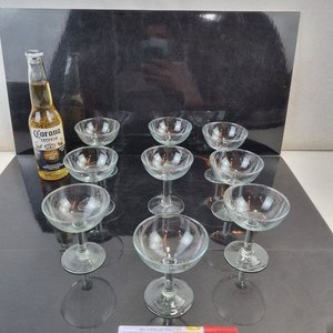 L 281 - 9 Piezas - Set de 9 copas en vidrio transparente con pie, ideales para postres o cócteles - imagen 2